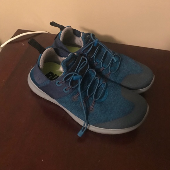 nike free rn commuter premium